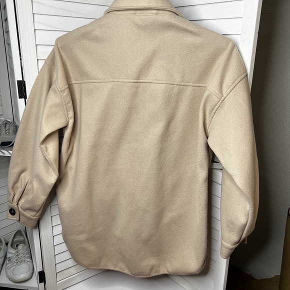Staccato Shacket Womens Sz Small Beige Long Sleeves Button Up Oversized Outdoor - Picture 4 of 7